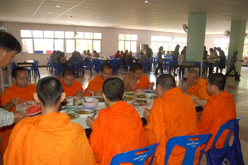 ../Picture/2552/DSC_0153 (Medium).JPG